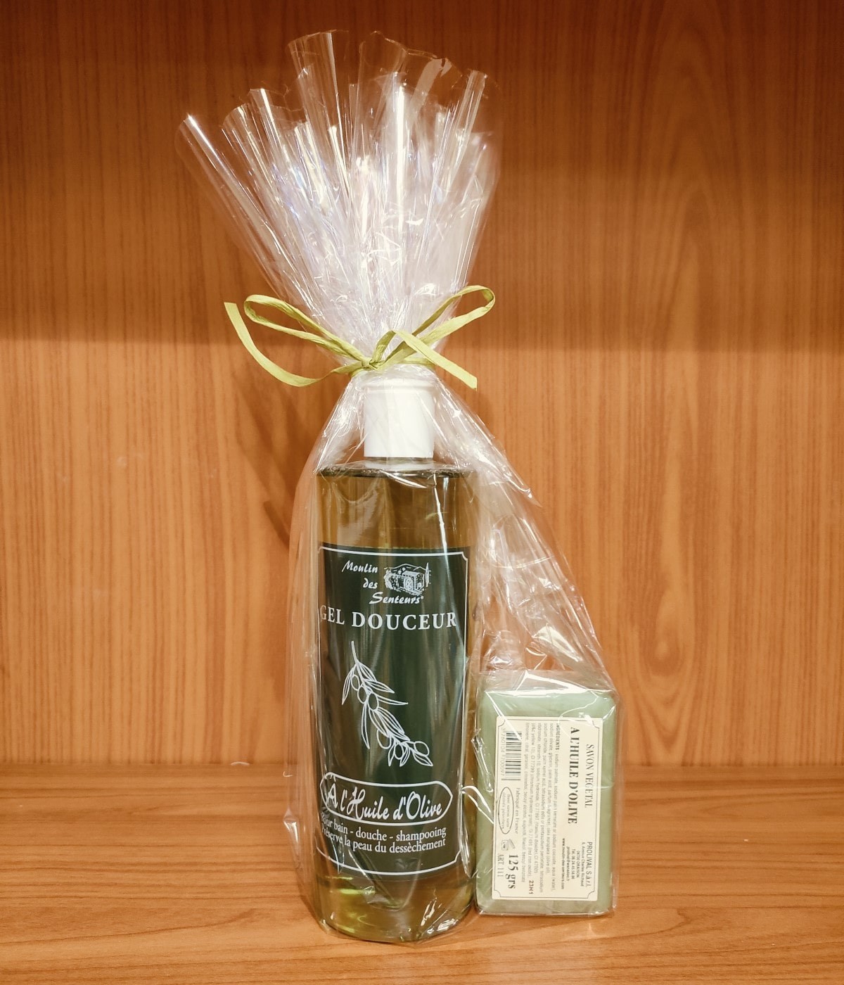 Gel douche et savon à l'huile d'olive en coffret cadeau