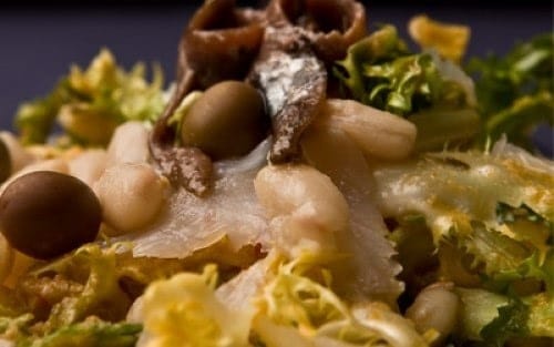 Plat avec olives Arbequina