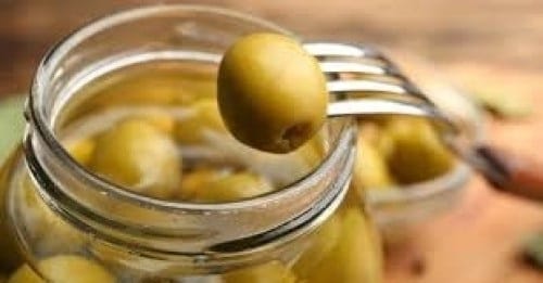 Olives vertes en bocal