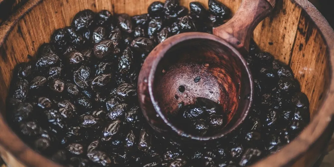 Olives noires à la grecque chez Les Délices de l'Olivier