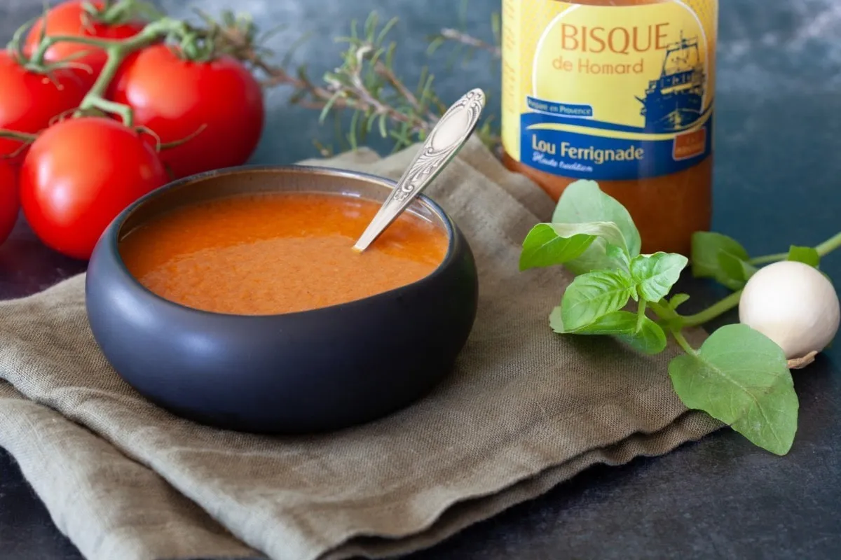 Bisque de Homard présentation en plat