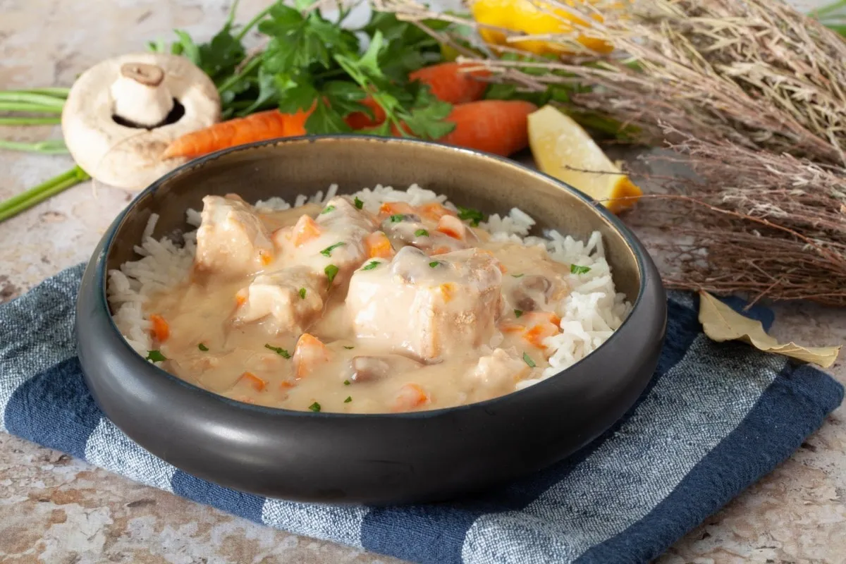 Blanquette de thon présentation en plat Les belles de Marseille Ferrigno